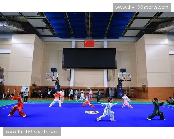 武术vs现代格斗:在拳脚与锋芒之间,寻找藏在血脉里的终极力量 武术vs现代格斗:在拳脚与锋芒之间,寻找藏在血脉里的终极力量